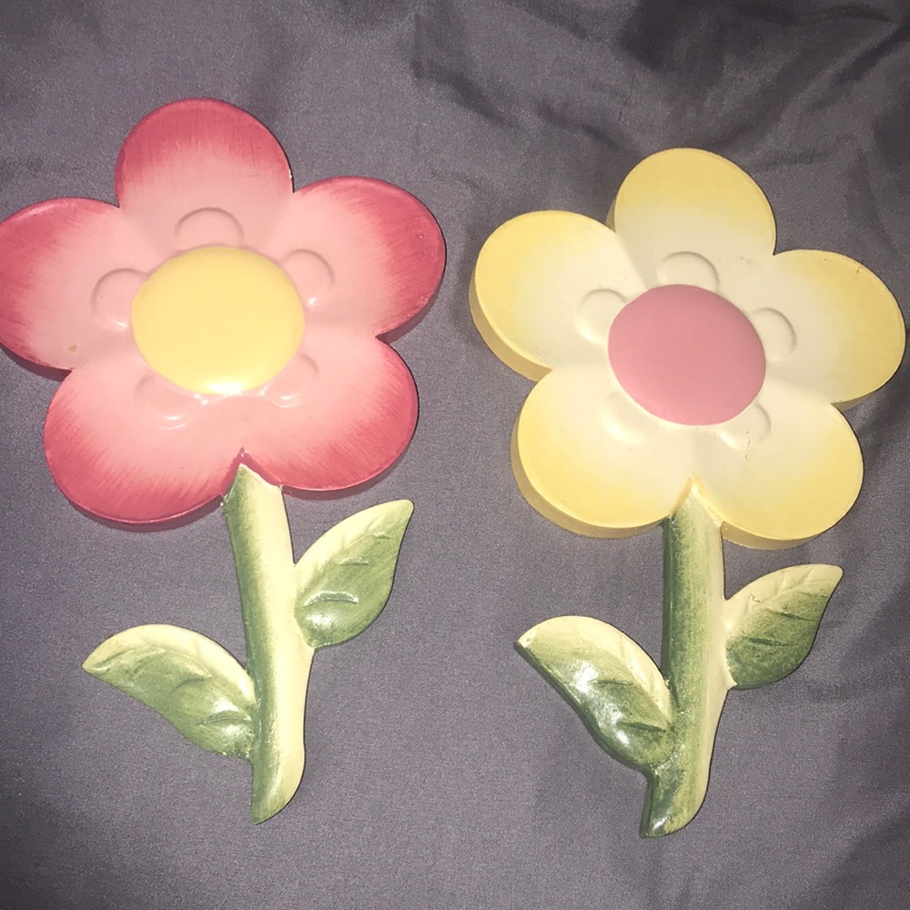 Flower wall decor